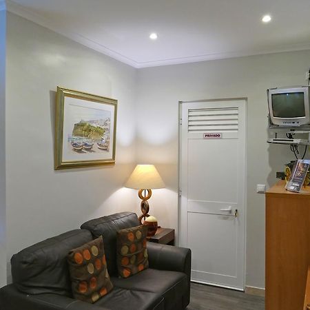 Guest House Sao Filipe 파로 외부 사진