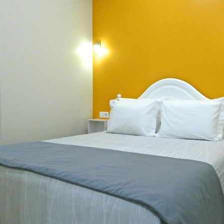 Guest House Sao Filipe 파로 외부 사진