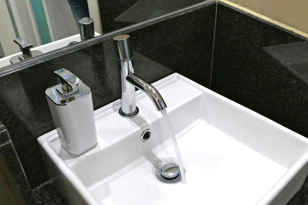Guest House Sao Filipe 파로 외부 사진