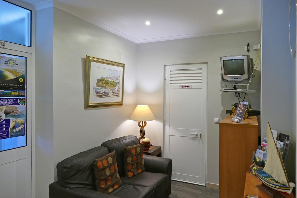 Guest House Sao Filipe 파로 외부 사진