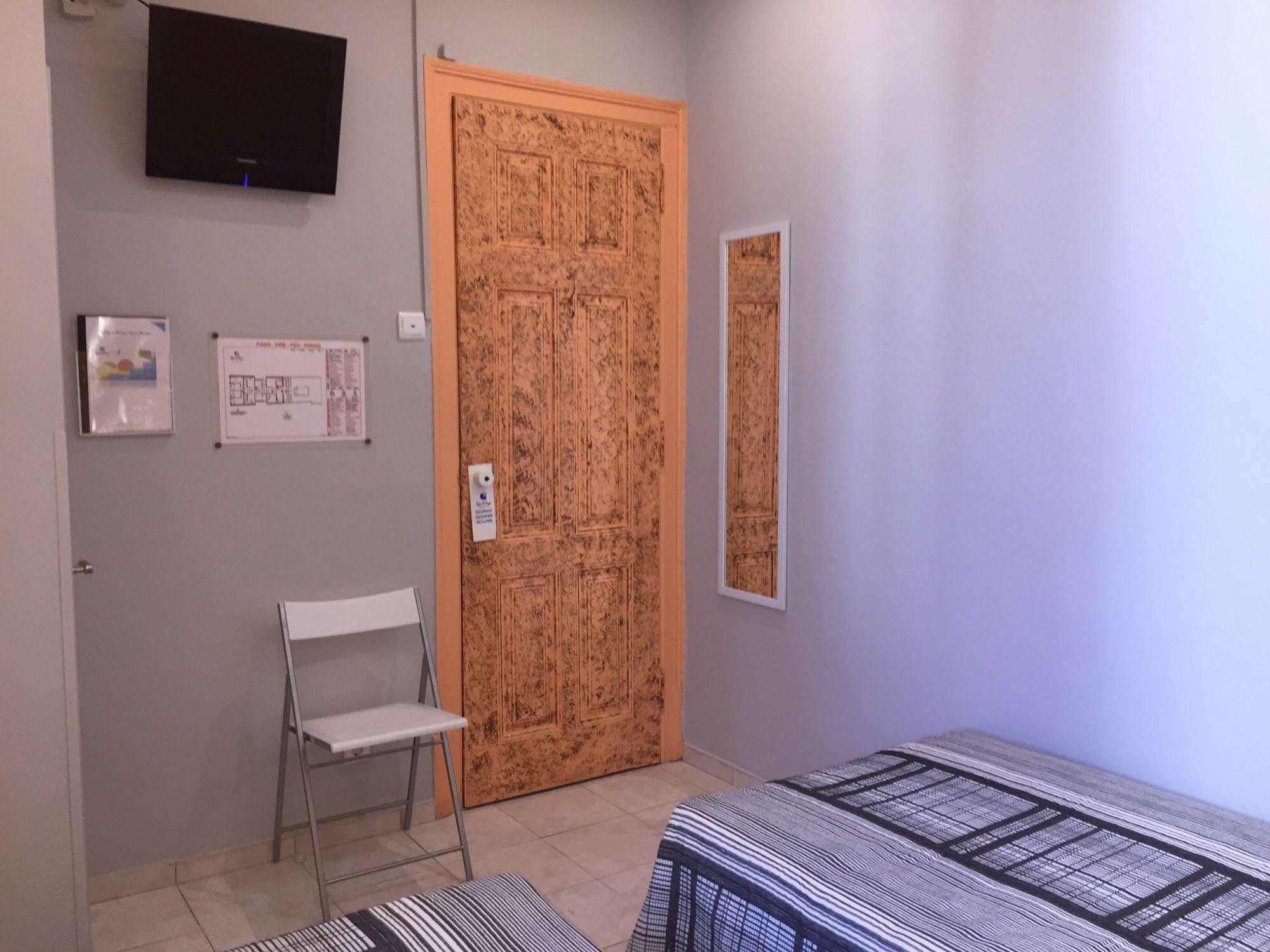 Guest House Sao Filipe 파로 외부 사진
