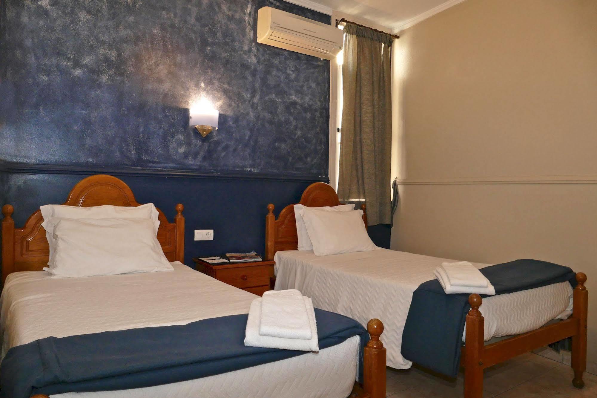 Guest House Sao Filipe 파로 외부 사진