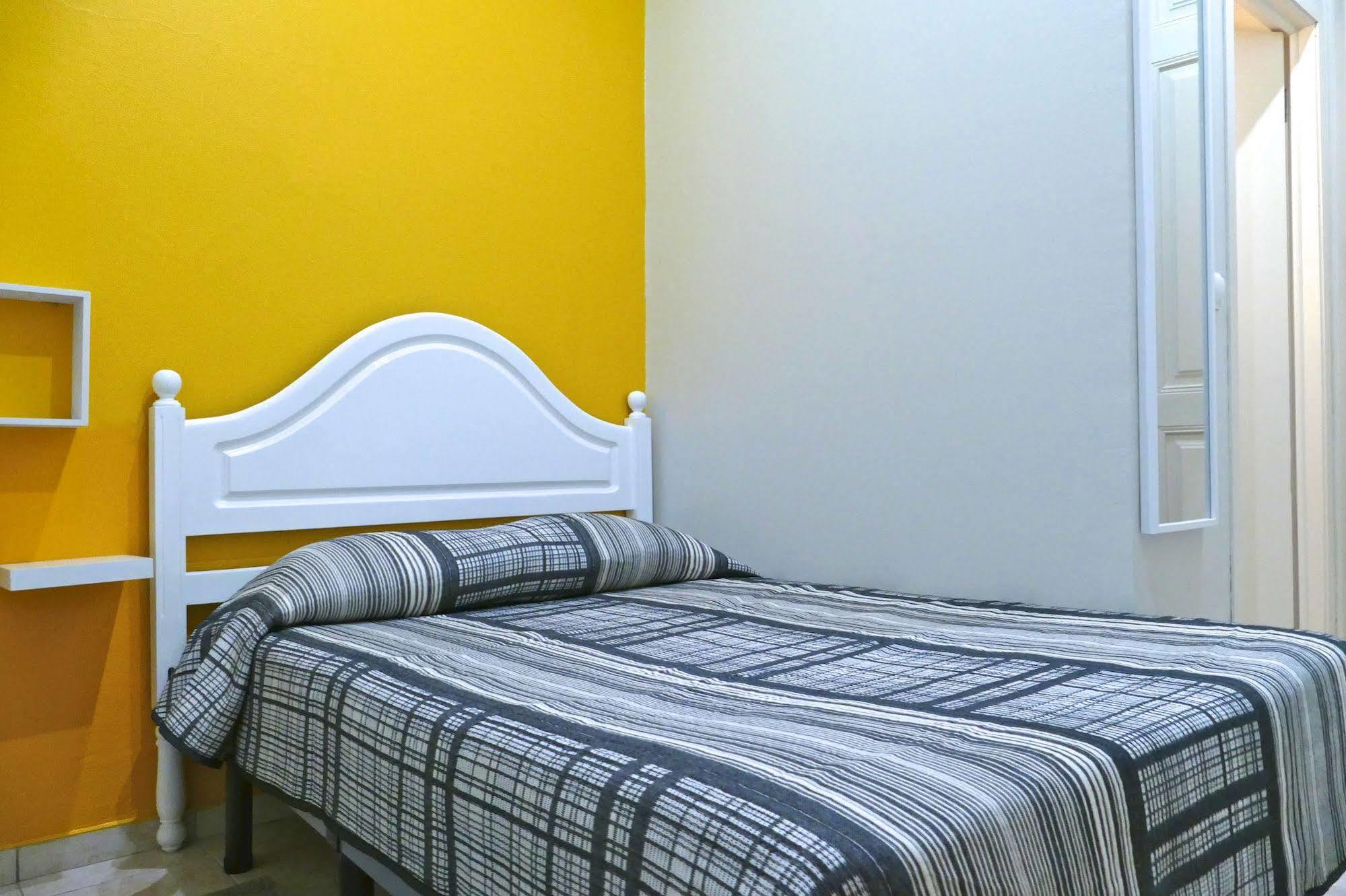Guest House Sao Filipe 파로 외부 사진