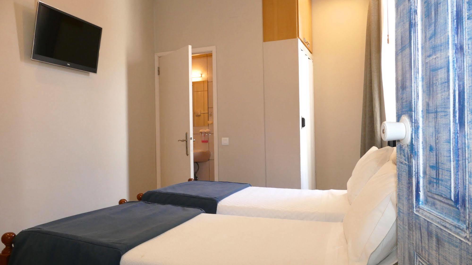 Guest House Sao Filipe 파로 외부 사진